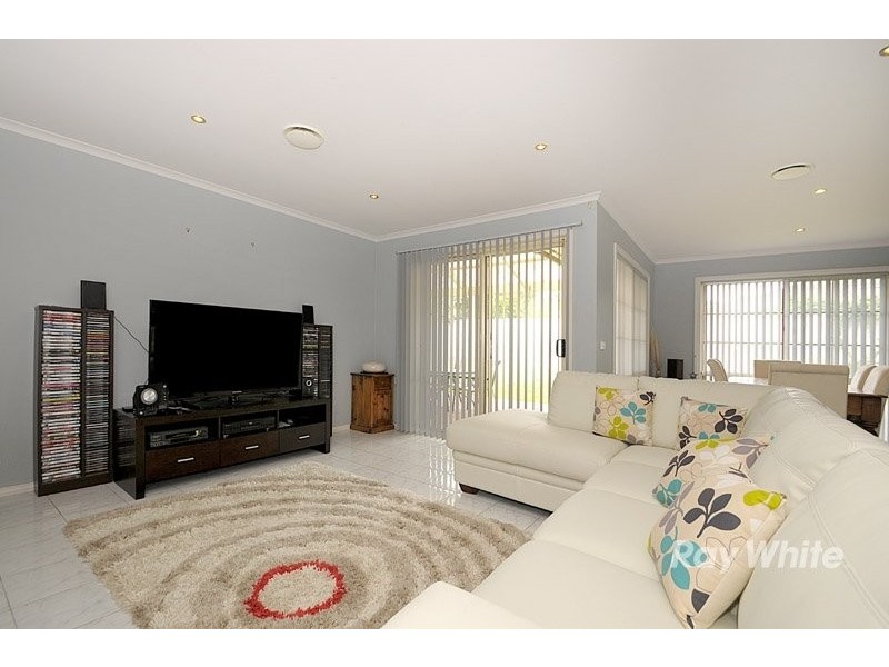 12 Tangerine Drive, Narre Warren South VIC 3805