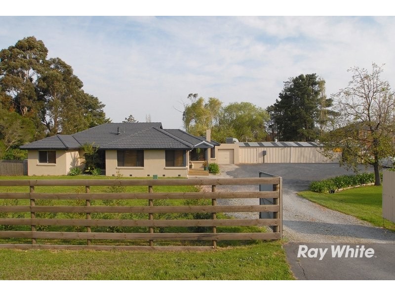 62 Browns Road, Devon Meadows VIC 3977