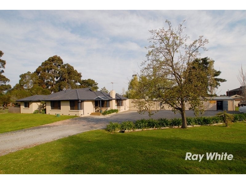 62 Browns Road, Devon Meadows VIC 3977