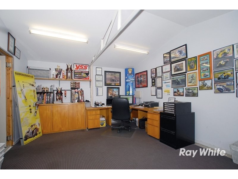 62 Browns Road, Devon Meadows VIC 3977