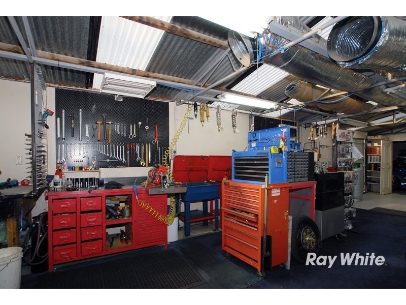 62 Browns Road, Devon Meadows VIC 3977