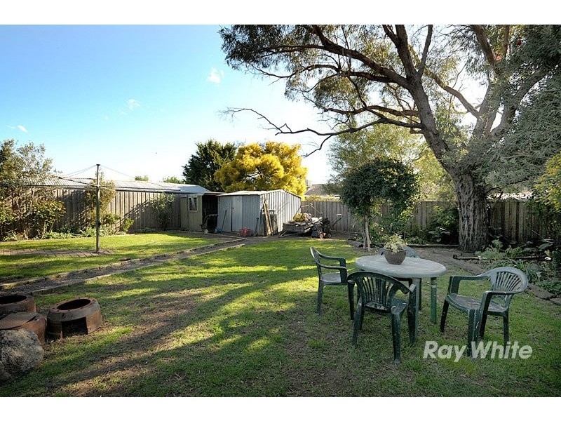 25 Lorna Street, Cranbourne VIC 3977