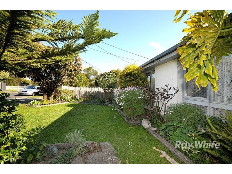 25 Lorna Street, Cranbourne VIC 3977