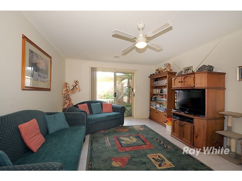 5 Nerrena Rise, Cranbourne West VIC 3977