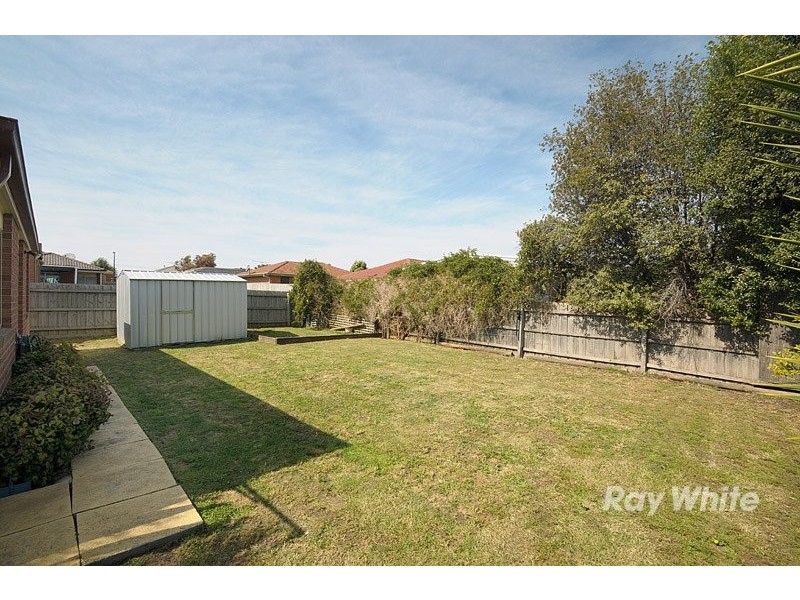 5 Nerrena Rise, Cranbourne West VIC 3977