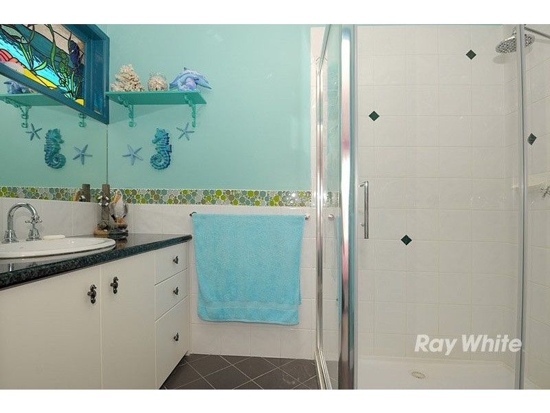 12 Godwin Crescent, Cranbourne VIC 3977