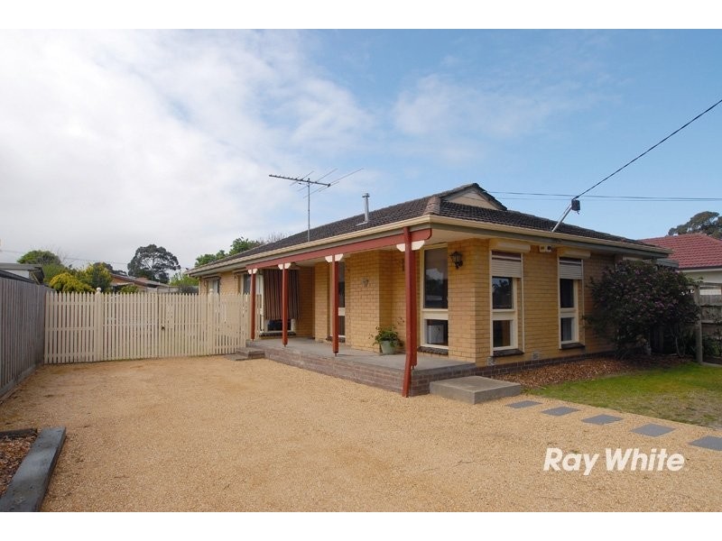 20 Lorna Street, Cranbourne VIC 3977