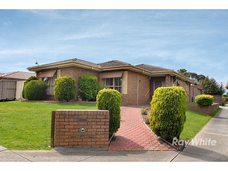 6 Glenbourne Road, Cranbourne VIC 3977
