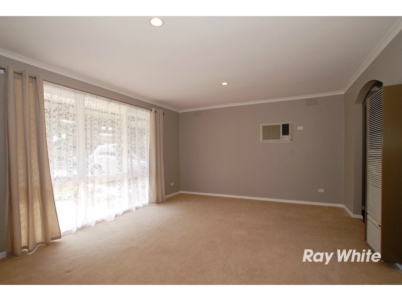 1 Saxonwood Drive, Narre Warren VIC 3805