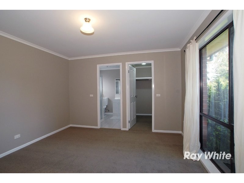 1 Saxonwood Drive, Narre Warren VIC 3805