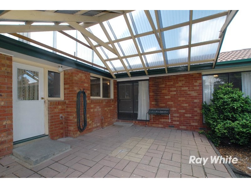 1 Saxonwood Drive, Narre Warren VIC 3805