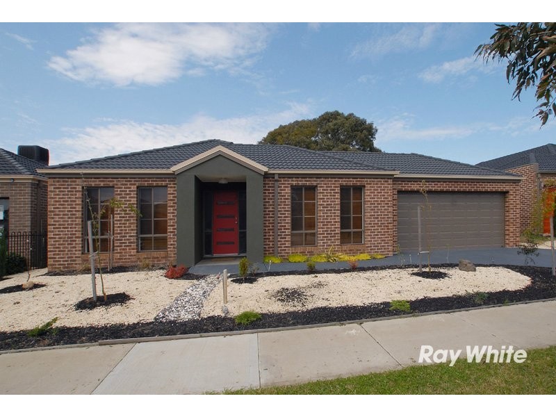 12 Sunline Way, Lyndhurst VIC 3975