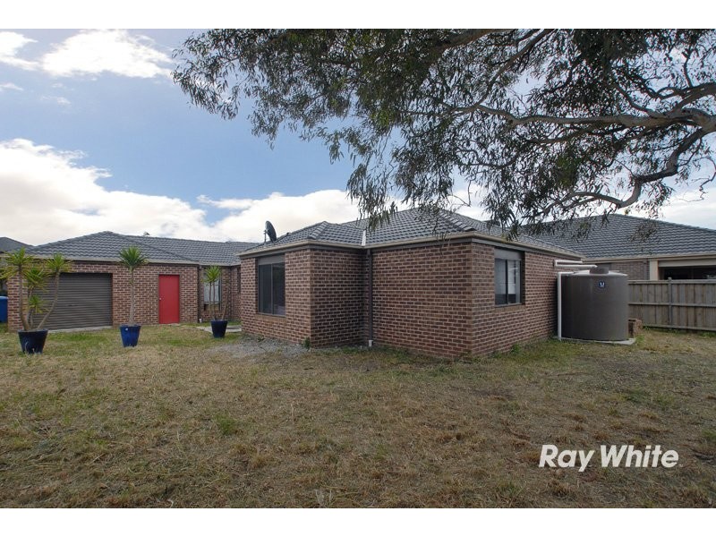 12 Sunline Way, Lyndhurst VIC 3975