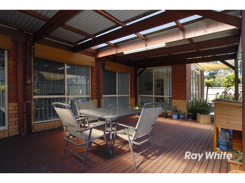 85 Scotsdale Drive, Cranbourne VIC 3977