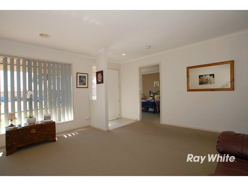 85 Scotsdale Drive, Cranbourne VIC 3977