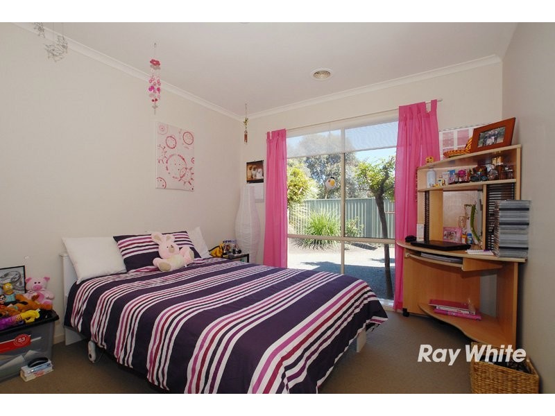 85 Scotsdale Drive, Cranbourne VIC 3977
