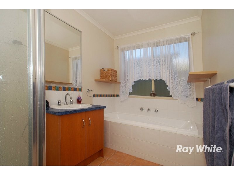 85 Scotsdale Drive, Cranbourne VIC 3977