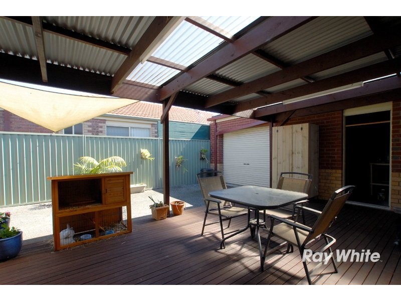 85 Scotsdale Drive, Cranbourne VIC 3977