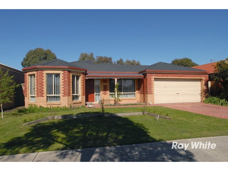 85 Scotsdale Drive, Cranbourne VIC 3977