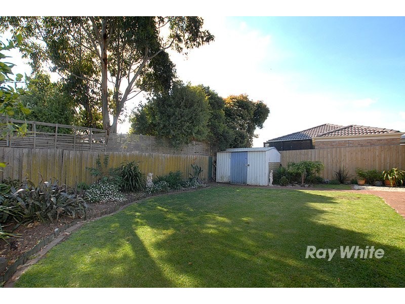 13 Jacinta Drive, Cranbourne VIC 3977