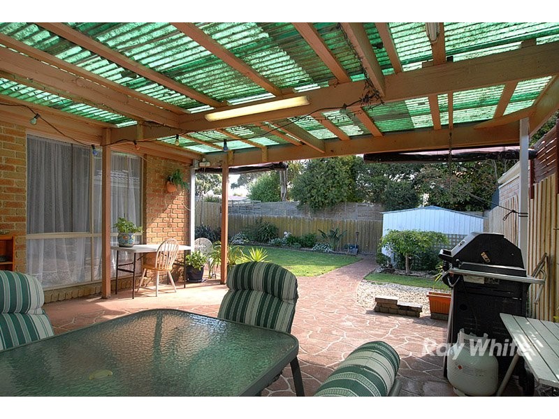 13 Jacinta Drive, Cranbourne VIC 3977