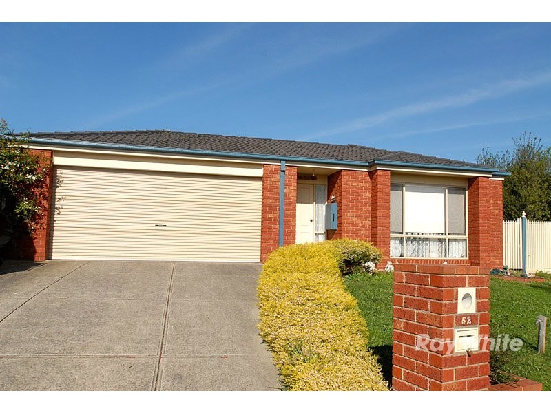 52 Bernborough Avenue, Cranbourne VIC 3977