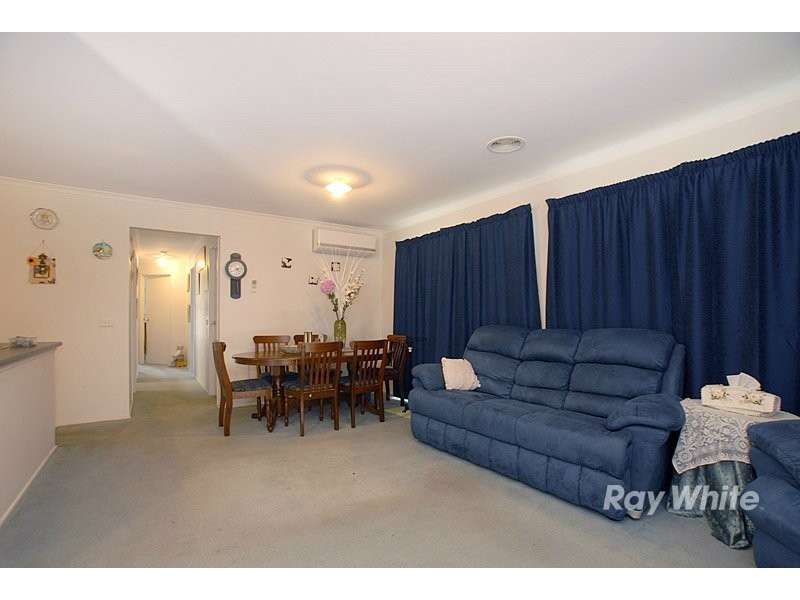 52 Bernborough Avenue, Cranbourne VIC 3977