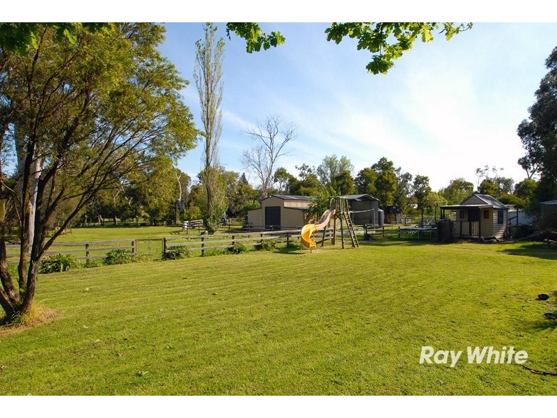 30 Finsbury Road, Devon Meadows VIC 3977