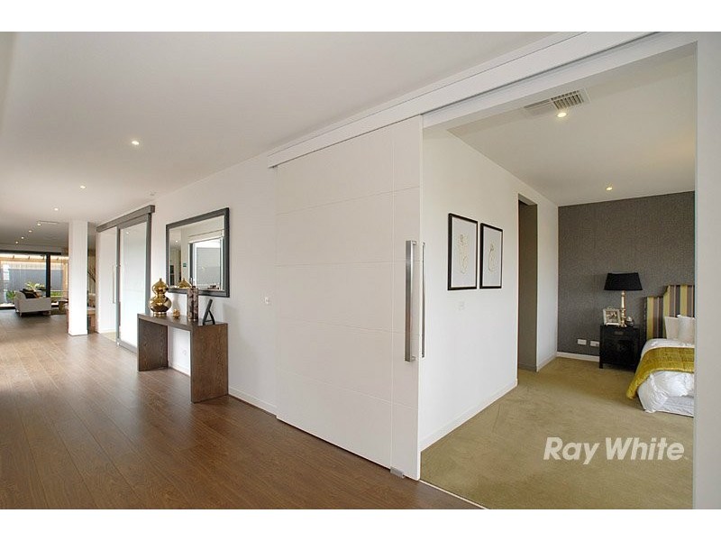 14 Worthington Blvd, Pakenham VIC 3810