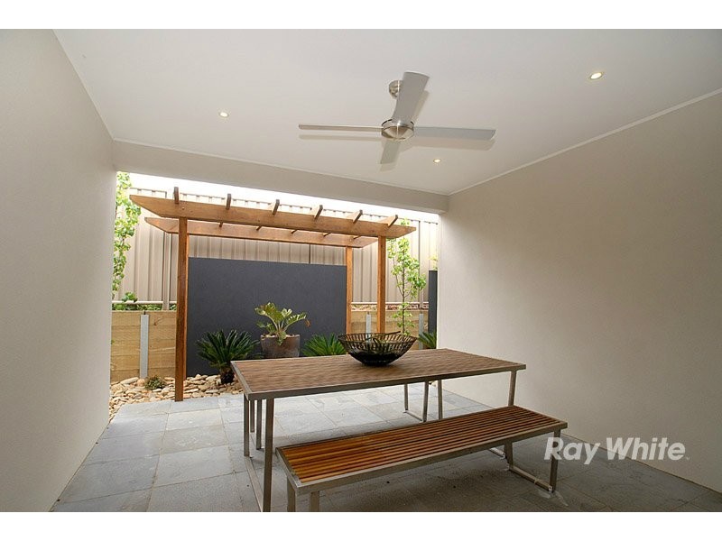 14 Worthington Blvd, Pakenham VIC 3810