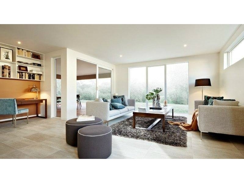 16 Worthington Blvd, Pakenham VIC 3810