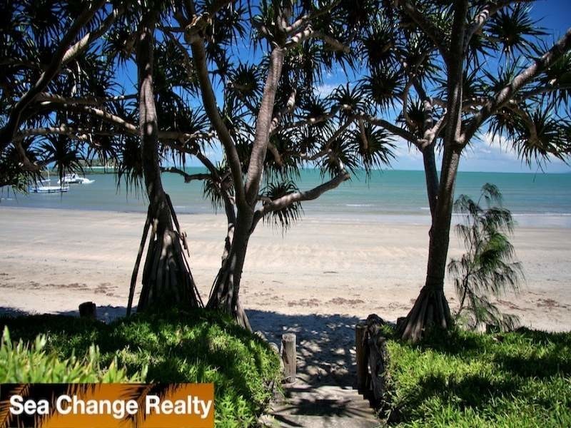 1 Sandy Lane, Emu Park QLD 4710