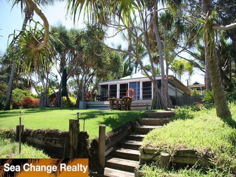 1 Sandy Lane, Emu Park QLD 4710