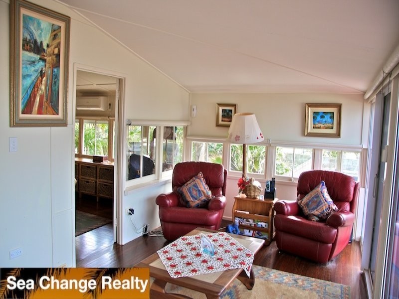 1 Sandy Lane, Emu Park QLD 4710