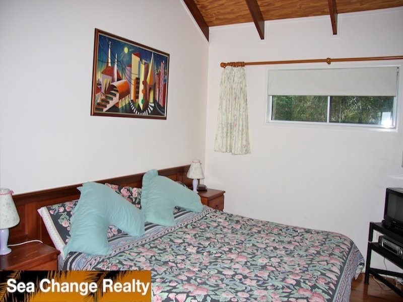 1 Sandy Lane, Emu Park QLD 4710