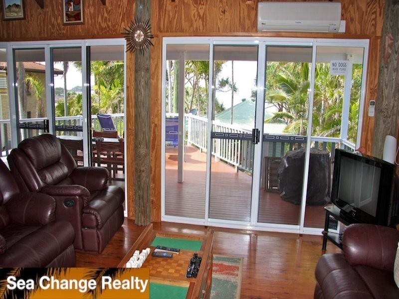 1 Sandy Lane, Emu Park QLD 4710