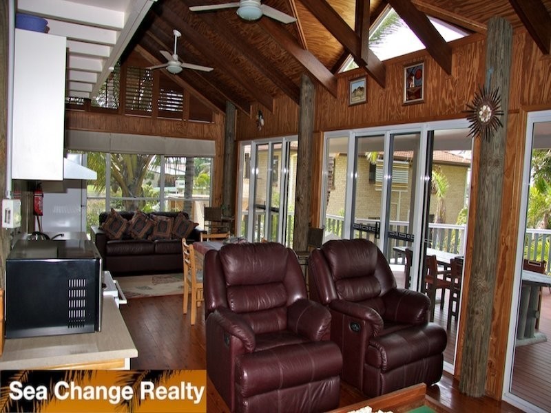 1 Sandy Lane, Emu Park QLD 4710