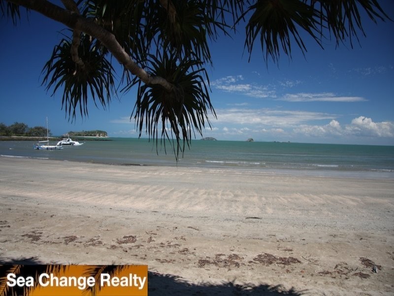 1 Sandy Lane, Emu Park QLD 4710