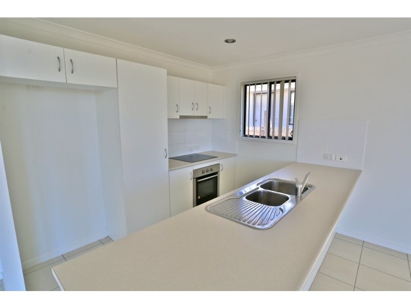 8 The Ridge Way, Zilzie QLD 4710