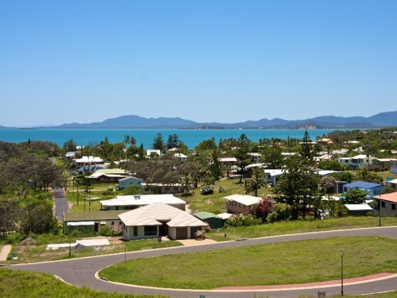 11 Amoria Avenue, Emu Park QLD 4710