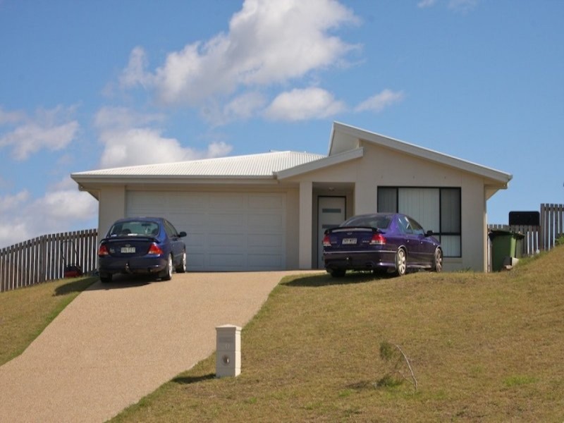 10 The Peak, Zilzie QLD 4710