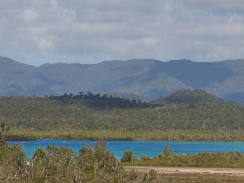 10 The Peak, Zilzie QLD 4710