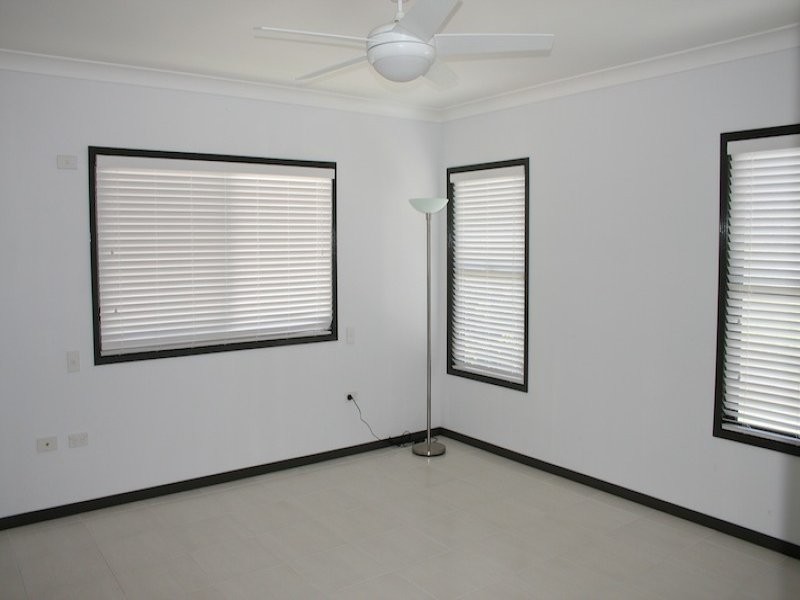 92 Larnach Street, Emu Park QLD 4710