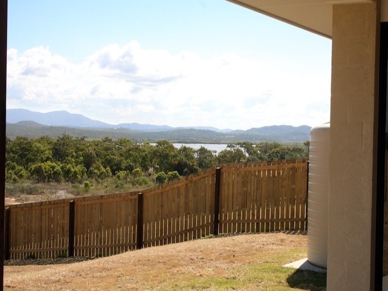 60 Falcon Crest, Emu Park QLD 4710