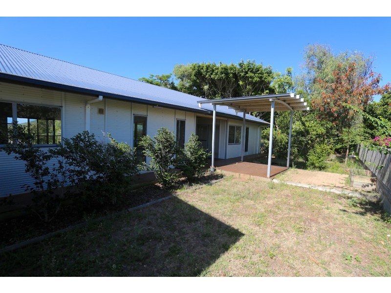 11 Gap Street, Emu Park QLD 4710