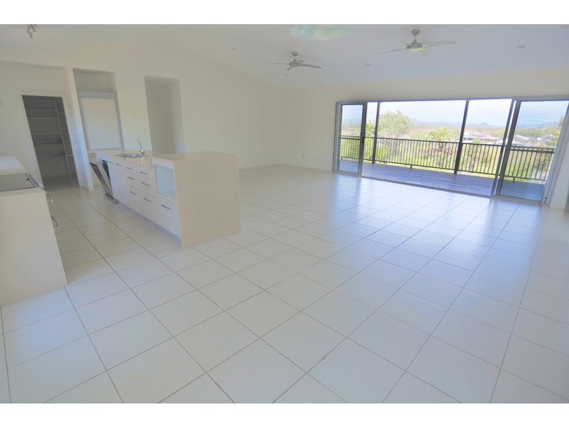 11 Gap Street, Emu Park QLD 4710