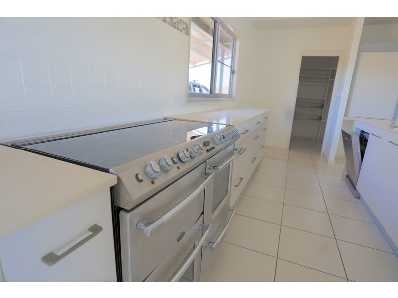 11 Gap Street, Emu Park QLD 4710