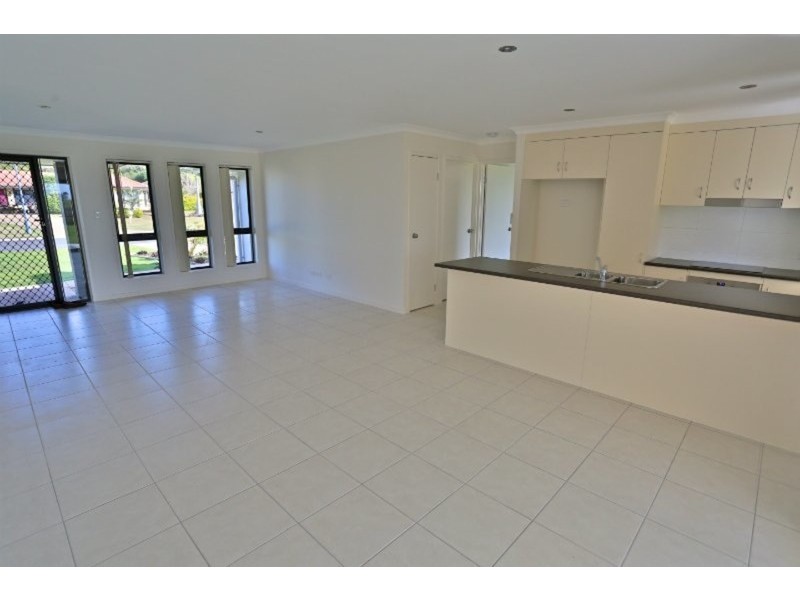 17 Monaco Drive, Zilzie QLD 4710