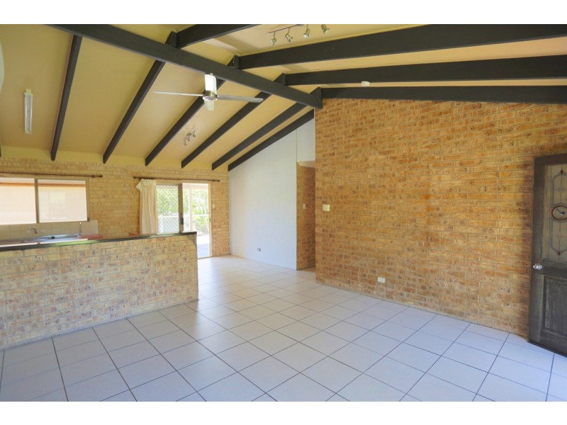 20 Larnach Street, Zilzie QLD 4710