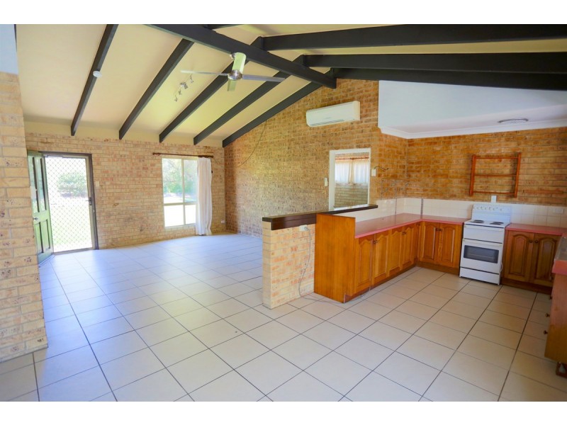 20 Larnach Street, Zilzie QLD 4710